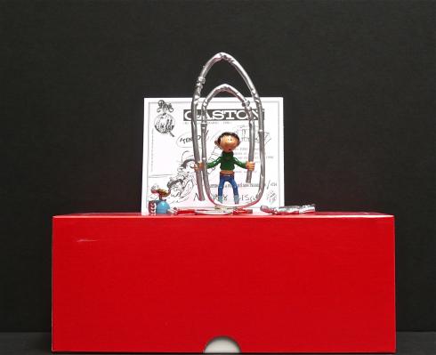 Figurine Pixi FRANQUIN Série "Gaston série n°2"  Ref : 4724 Peinte à la main. Année 1996 Série limitée à 1500 exemplaires et numérotée. Livrée dans sa boîte rouge  avec son certificat.